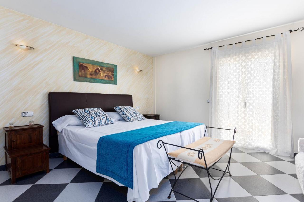 Yourhouse Marian *